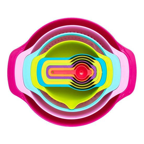 Juego de tazones y cucharas de varios colores de plástico
